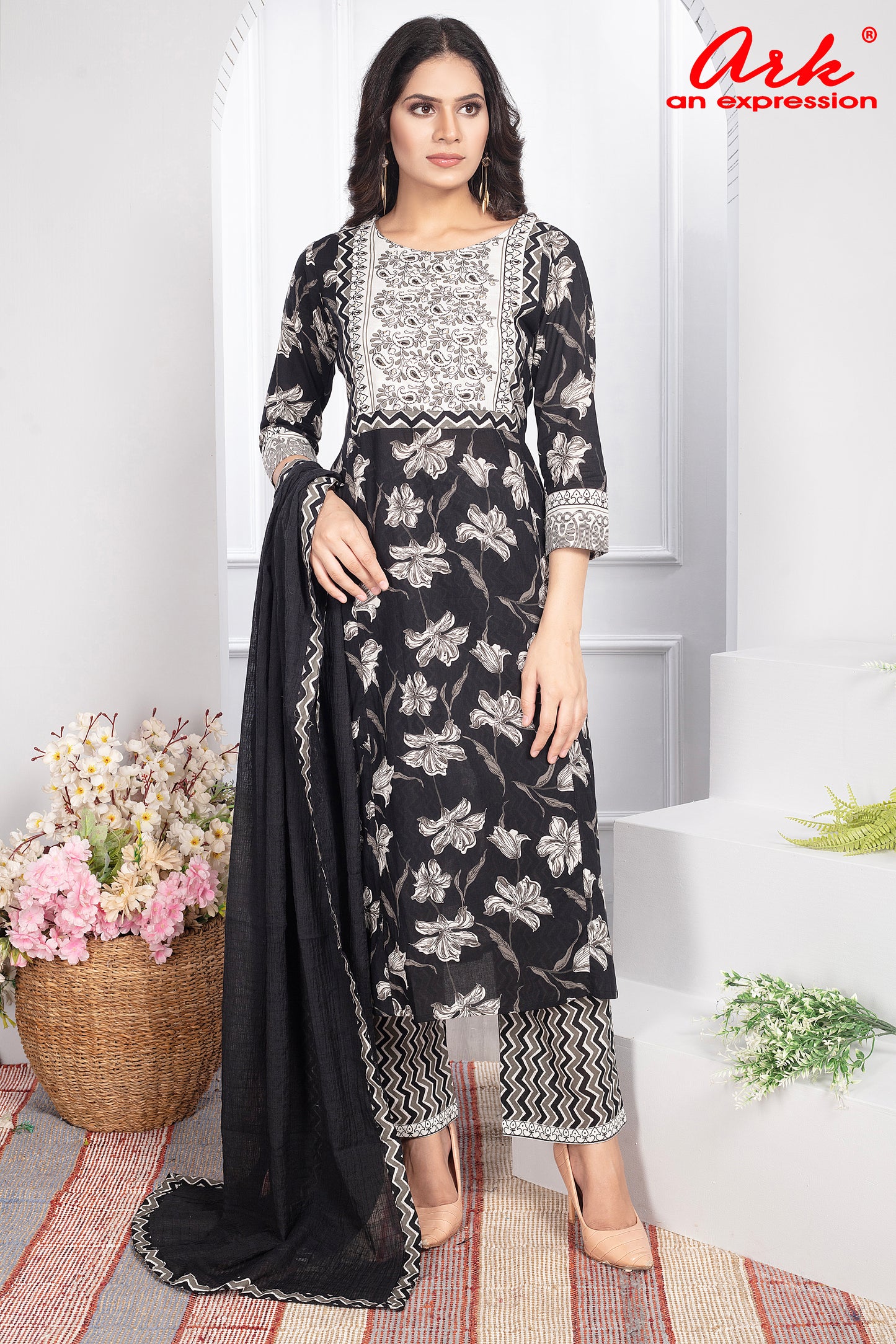 Black Pure Cotton Printed Suit with Dupatta – Ethnic Wear for Women | M to 5XL