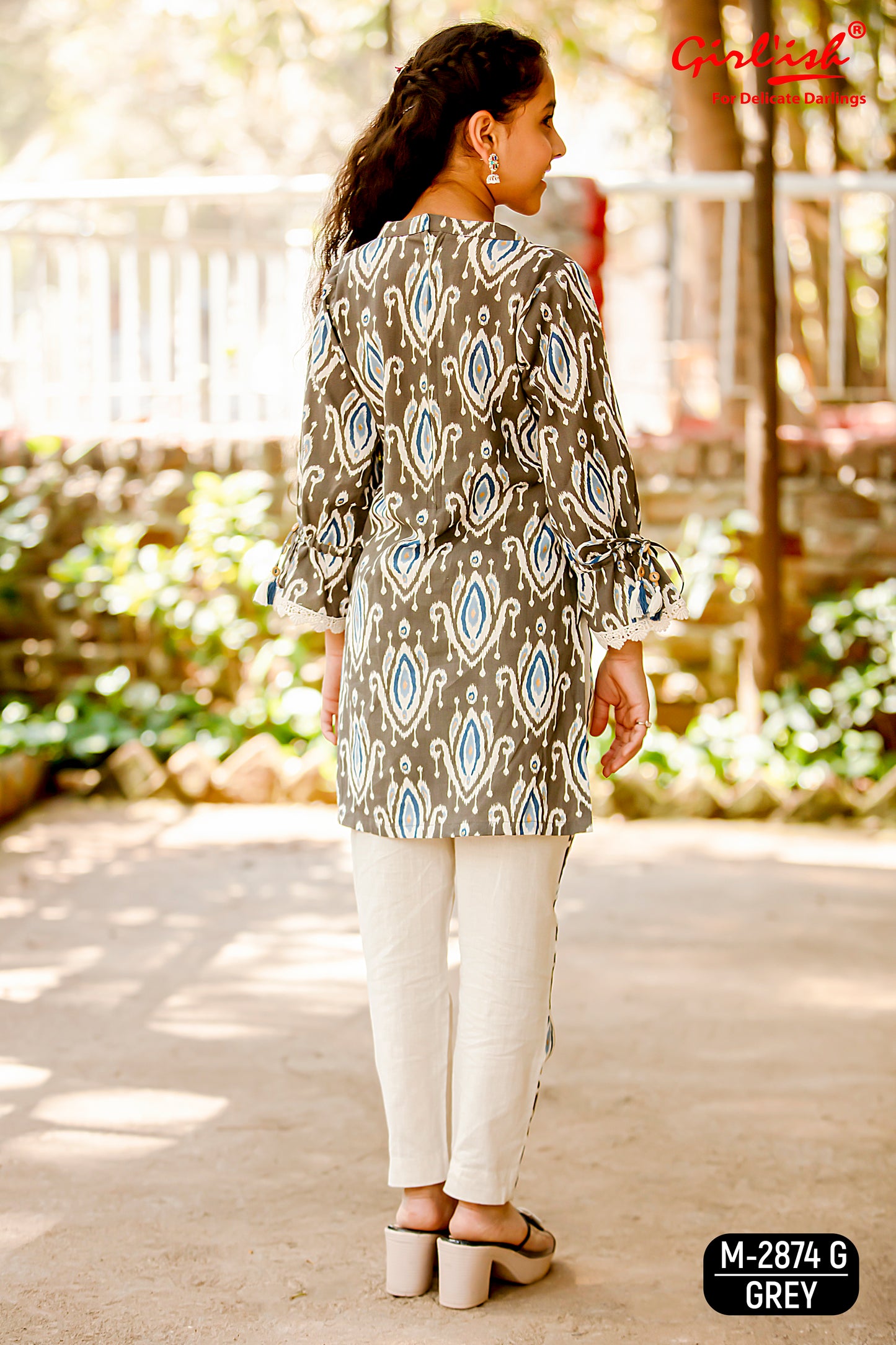 Grey Ikkat Print Cotton Coord Set for Girls with Offwhite Trousers | Summer Casual Wear (8–18 Years) – Label Anju Kumar