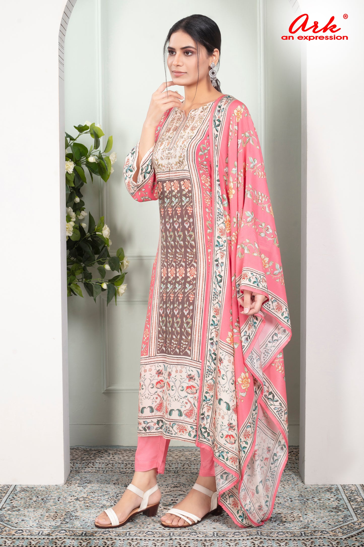 Classy Pink Cotton Suit Set with Elegant Printed Dupatta