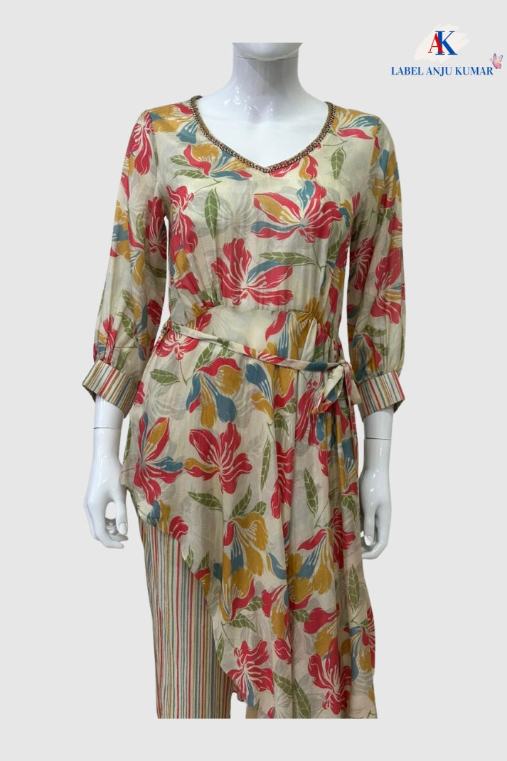 Lemon cotton printed straight suit dupatta set with V-neckline, printed trousers & malmal dupatta. Sizes S–3XL. Women’s ethnic wear by Label Anju Kumar.