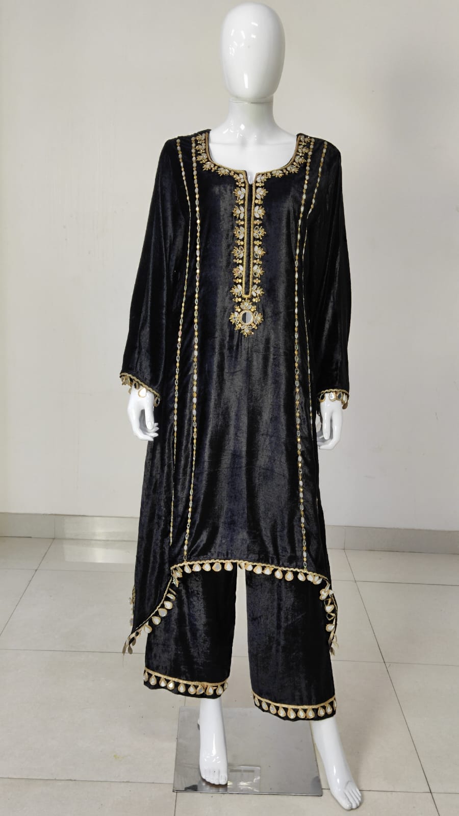 Velvet Coord Set with Mirror Hand Work